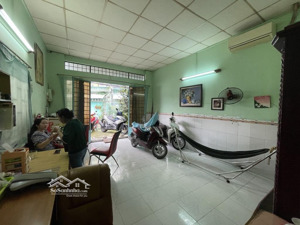 tt q8, cao lỗ, p4, q8, nhà cấp 4 lô góc thoáng mát - chỉ 6,1 tỷ 