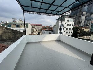 nhà đẹp lê trọng tấn 52m2 5 tầng thang máy oto đỗ cửa ngủ trong nhà khu phân lô