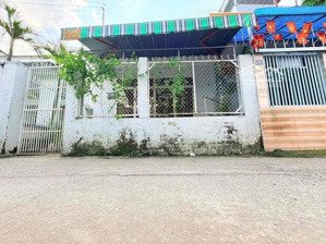 bán gấp nhà 120m² giá 1ty1 ngay đường giáp hải ngay khu công nghiệp tây bắc củ chi sổ hồng riêng