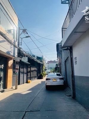 nhà hẻm xe hơi lê văn lương, 46m2 4m 3 lầu chỉ 4,5tỷ