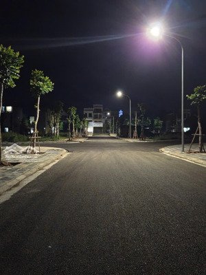 bán đất 100m dự án chũ center park