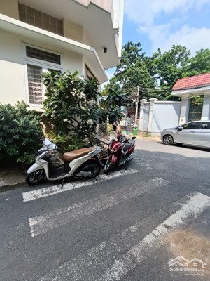 căn góc đường số 1 lý phục man - bình thuận quận 7 6x10m 11,5 tỷ thương lượng chính chủ