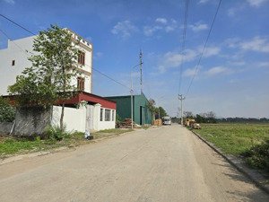 cc bán lô đất trục chính kim đôi, phường kim chân, thành phố bắc ninh .
diện tích 180 m
mặt ti