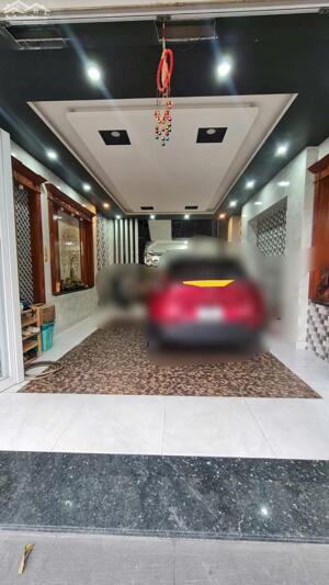 Bán nhà 18 tỷ 5x20m, 4 tầng, mặt tiền đường số 32, Phường bình trị đông B