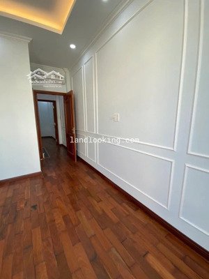 bán gấp nhà lam sơn, tân bình với hơn 38m² chỉ 2ty9 sở hữu 4 tầng-liền kề công viên hoàng văn thụ