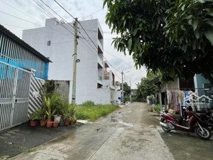 đất 4.8x15,5m vị trí đẹp đg xe tải thông ở ấp 4 xtt cũ nay thuộc bà điểm