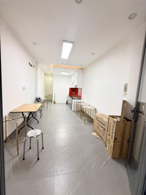 hẻm ba gác 3-2 ngay nguyễn tiểu la quận 10 dt: 3,5x11 trệt,2 lầu, 2 phòng ngủ ,3 wc