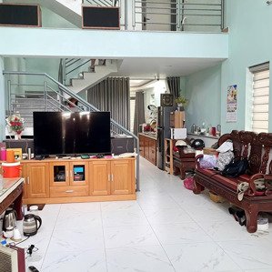 1/ đường xe tải thông, nhà shr vuông đẹp chủ xây ở cứng cáp, tiện ở kd - phòng khám - văn phòng cty