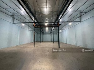 cho thuê kho 300m2 đường 12m thông 413 lê văn quới, giá thuê 30tr/th