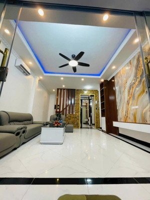 bán nhà riêng chính chủ 10,5 tỷ, 40 m2 tại phạm văn đồng, cổ nhuế 1, bắc từ liêm, hà nội