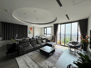 bán chung cư trung yên plaza- số 1 trung hoà, diện tích: 120m2, 3pn giá: 12 tỷ. lh: 