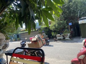 bán nhà mặt tiền đường hoàng quốc việt quận 7, 110m2, giá chỉ 12tỷ 500triệu thương lượng.