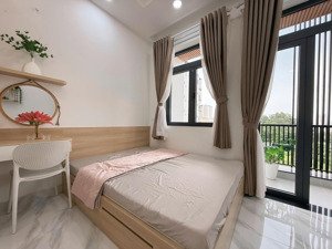 cho thuê căn hộ studio đầy đủ tiện nghi, thang máy ban công đường 3/2 q10 gần vạn hạnh mall, hà đô.