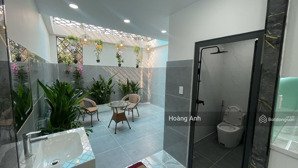 nhà thiết kế sang trọng - có thang máy - phòng xông hơi - đầy đủ nội thất