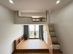 bán tòa nhà hỗn hợp 8 tầng hoành tráng nhất khu. vừa ở vừa kd tổng hợp doanh số ~ 2 tỷ /1 năm.