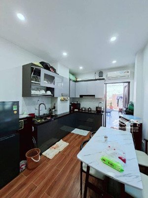 nhà mới 5 tầng ( có thang máy ) vũ xuân thiều