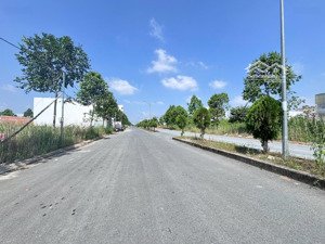 bán nền trục chính d1 hồng loan dt 5x17m sổ hồng - giá 3.89 tỷ