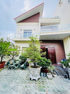 biệt thự 200m2 bà điểm hóc môn, 10x20m, 3t, kdc đại hải gần an sương, tuyến metro - chỉ 60 triệu/m2