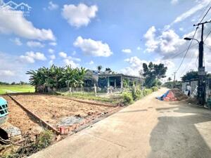 Lô đất 150m2 nằm trục chính giao thẳng quốc lộ 14b, thanh khoản cao, chỉ 1ty090t