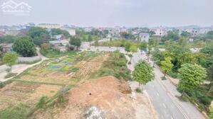 Bán gấp lô 86m2 sẵn sổ đỏ 2 mặt tiền giá đầu tư, đất đô thị trung tâm TT Lương Sơn (BP sang sổ)