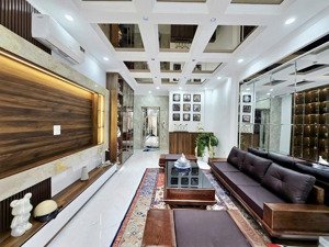 nhà mới rất đẹp - tt tây hồ - thang máy xịn - nội thất đủ đầy - siêu gần hồ tây