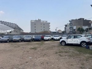 đất lớn 2 mặt tiền quốc lộ 13 - 5000m2 full thổ cư vuông a4 xây dựng cao tầng trung tâm thương mại