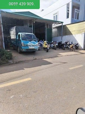 bán nhà 10 x 25m thị trấn liên nghĩa đức trọng lâm đồng 6,8 tỷ cách sân bay liên khương 2 km