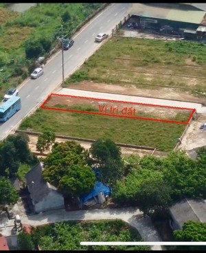 đất 2 mặt tiền trục chính 200,4m², sát điểm xe buýt, cách hồ suối hai gần 500m