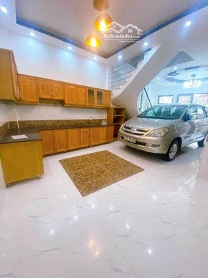 tốt nhất phú nhuận - xe hơi ngủ nhà - 5.3 x 11 - 5 tầng 7pn - hẻm thông tứ tung - 9.9 tỷ còn tl