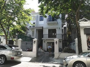 linhhk cho thuê mp châu long 300m², 2 tầng, mt 10m, 145tr