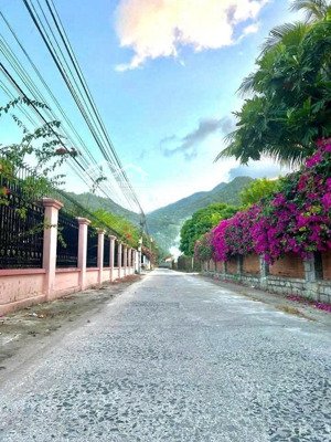 giá siêu hời! hot! hiếm ! bán đất tại phước đồng, nha trang, gần hòn rớ, sungroup 1,65 tỷ, 93,2m2