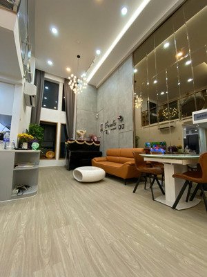 cần bán 3pn 4.5 tỷ ntcb 3pn 110m2 căn góc 6 tỷ.căn hộ la astoria. lh: 