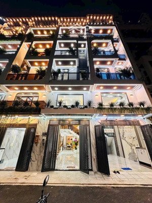 lên sóng 18 căn nhà đã bán 7 căn - thang máy chờ và thang máy đường thạnh lộc 37, 5 tầng- nhỉnh 7t