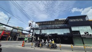 bán góc 2 mặt tiền ung văn khiêm - 11x40m, hđt 1 tỷ/năm, xd mới hầm + 8 tầng - giá 60 tỷ