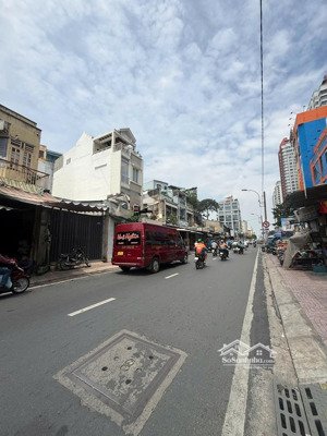 mặt tiền lê đại hành quận 11, gần chợ rẫy dt 105m2 cn 81m2 có lề, chỉ 23 tỷ.