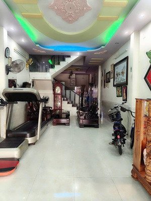 bán căn nhà kdc toa xe lửa gần đường lý thường kiệt, phường dĩ an, tp hcm nhà phố 2 lầu trệt