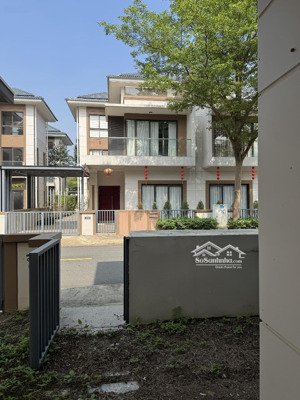 chính chủ cần bán gấp biệt thự song lập swan bay. vị trí đẹp gần công viên. giá tốt nhất dự án