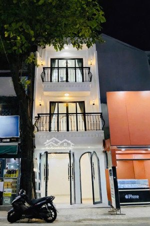 bán nhà mặt phố văn cao, 4,15 tỷ, 13m2, 2pn, 3wc, tân phú, hcm