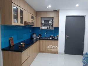 tôi cần bán căn hộ 3 phòng ngủ chung cư sky 9