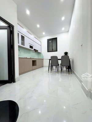 bán gấp nhà mới thụy khuê 5 tầng full nội thất, gần ô tô, ở ngay hơn 14 tỷ