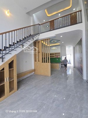 nhà 1 trệt 1 lững đẹp 4,5x18m shr hẻm ô tô vị trí đẹp chợ xuân thới thượng vào 150m.