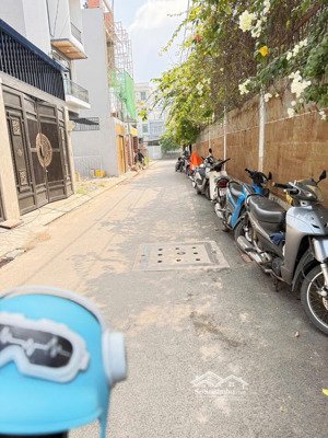 bán nhà tại đường số 11, trường thọ, thủ đức, 3,5 tỷ, 51m2