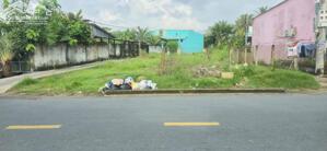 Bán nhanh lô đất thổ 9 x 25 ngay đường Nguyễn Trung Trực, Bến Lức - 17tr/n2, shr