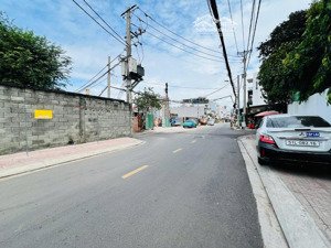 cực hiếm bán đấttặng dãy trọ 22 phòng đường số 8 trung tâm linh trung ngang 8m giáchỉ nhỉnh 20 tỷ