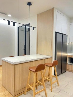 cho thuê căn 2pn tại the zei giá sốc 17 triệu lh : 