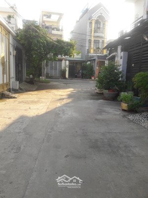 bán đất gò cát,p.phú hữu, quận 9 diện tích lớn giá rẻ