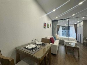 chung cư giá rẻ tại cầu giấy cho dịp tết, 1 ngủ, 1 khách, ban công rộng, 45m2 tại phố khúc thừa dụ