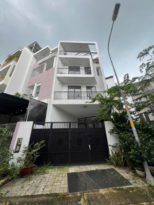 bán nhà 5x15m, 3.5 tấm, kdc t30 phạm hùng nói dài giáp kdc đại phúc