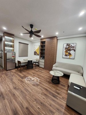 cho thuê căn hộ 2 ngủ 1wc full đồ đẹp, có chỗ gửi oto miễn phí hồng tiến giá 14 triệu: 