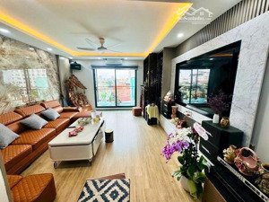 bán nhà phân lô công viên 1/6 hoàng cầu - đống đa 50mx6t, 5.2m mặt tiền, không quy hoạch